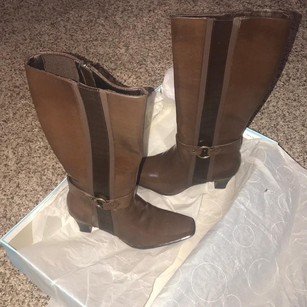 Ladies knee boots